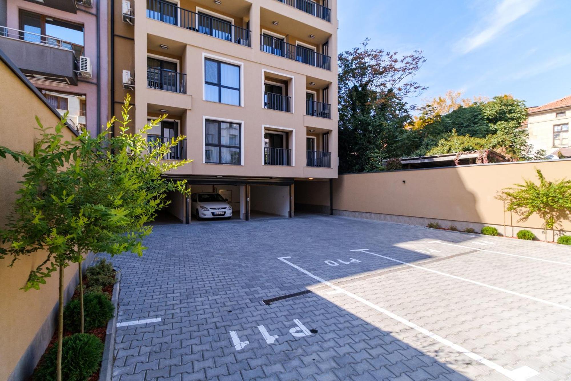 Ldv 13 1-Bedroom Apartments Free Private Parking Plowdiw Exterior foto